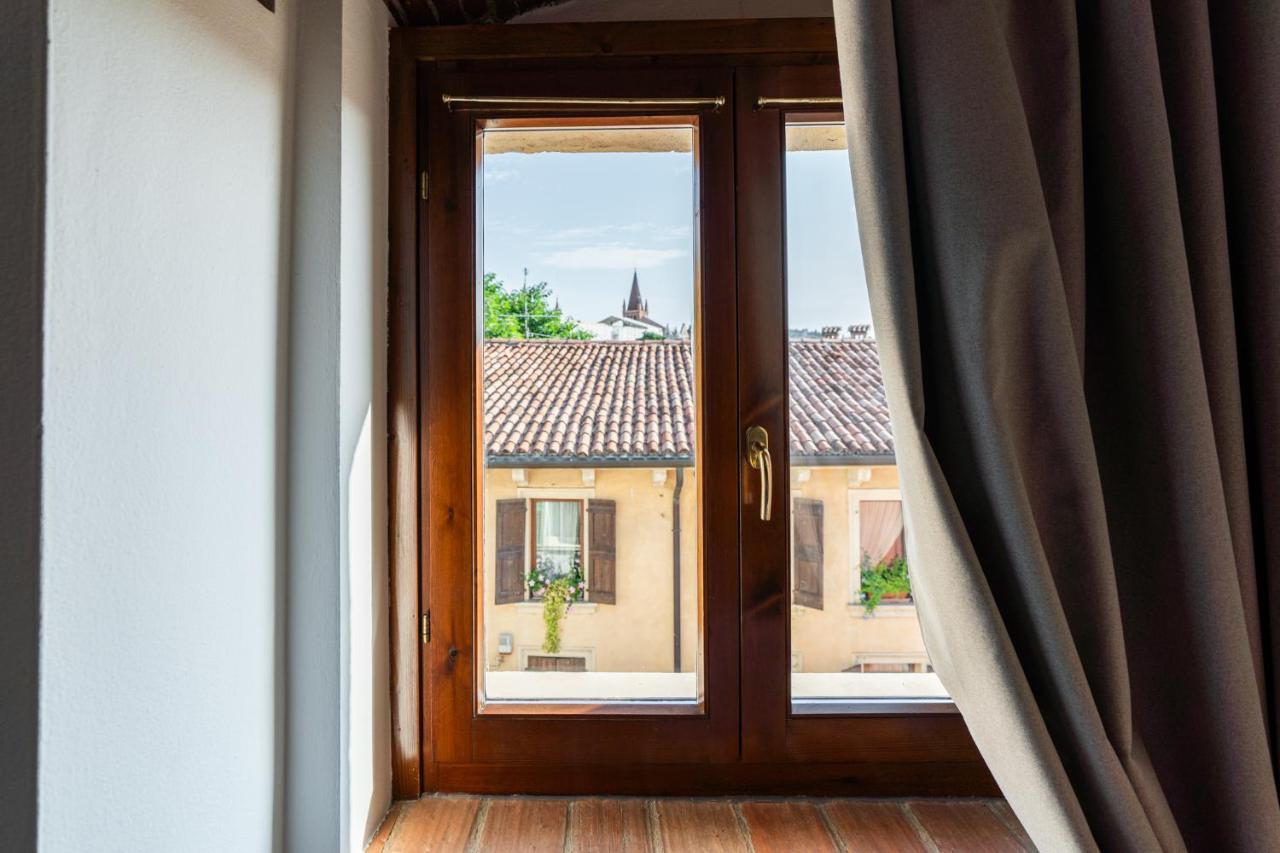 Domus Verona - Residenza Merici Buitenkant foto