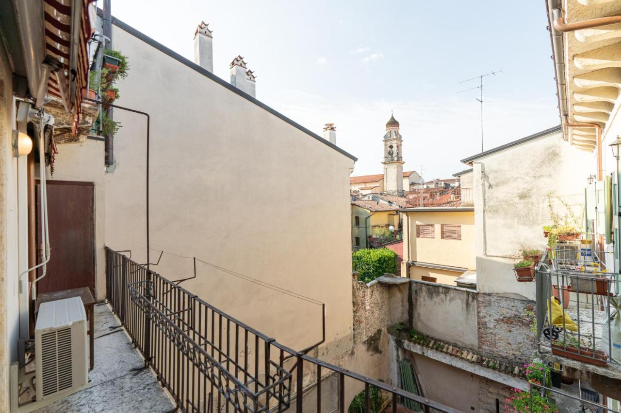 Domus Verona - Residenza Merici Buitenkant foto