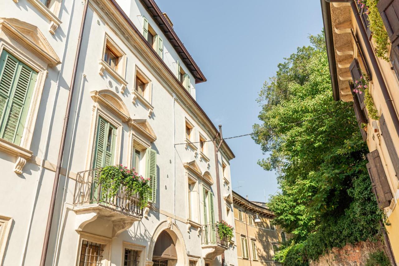 Domus Verona - Residenza Merici Buitenkant foto